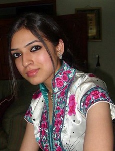 Riya Is Unsatisfied Female In Mumbai and Seeking for Men